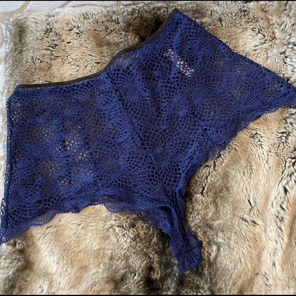 NWT || High Waisted Lace Thong || Victoria Secret